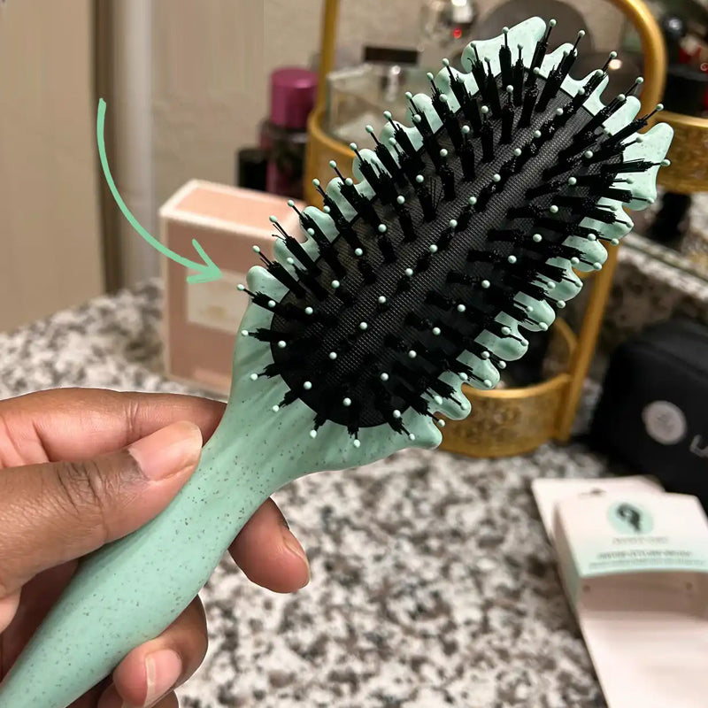 CurlPro - Brosse Innovante pour Boucles Définies et Anti-Frisottis