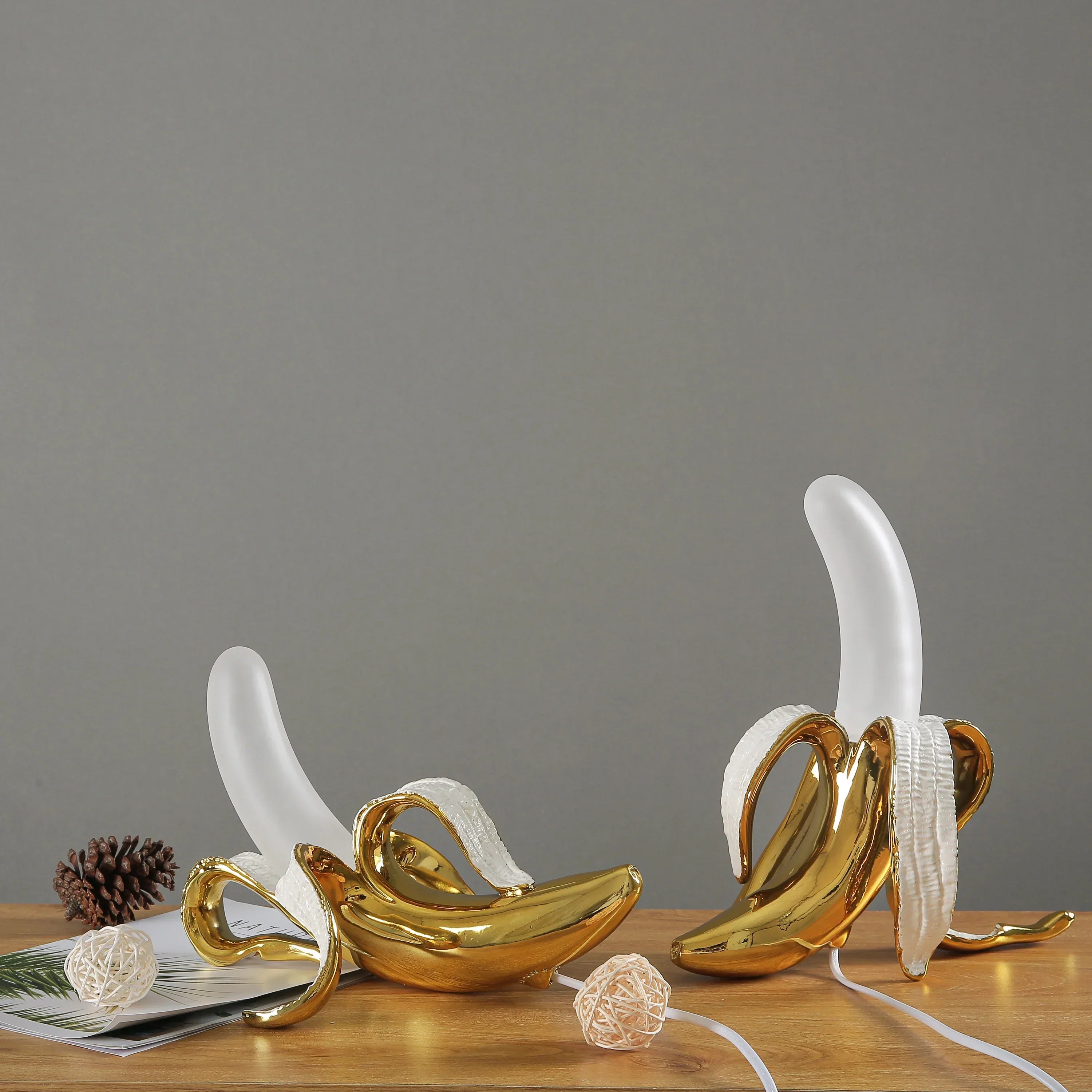 BananaShine - Lampe de Table Chic en Forme de Banane