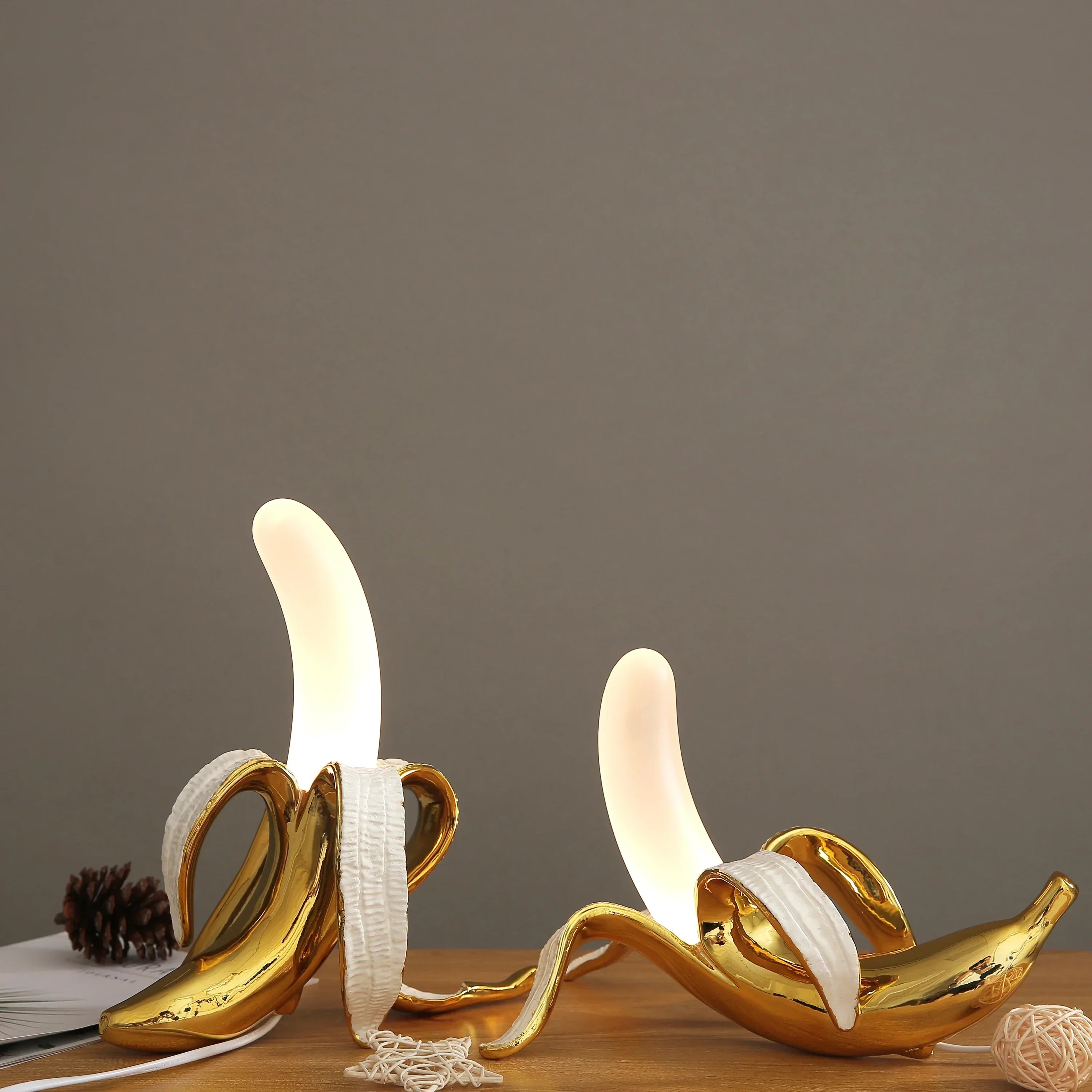 BananaShine - Lampe de Table Chic en Forme de Banane