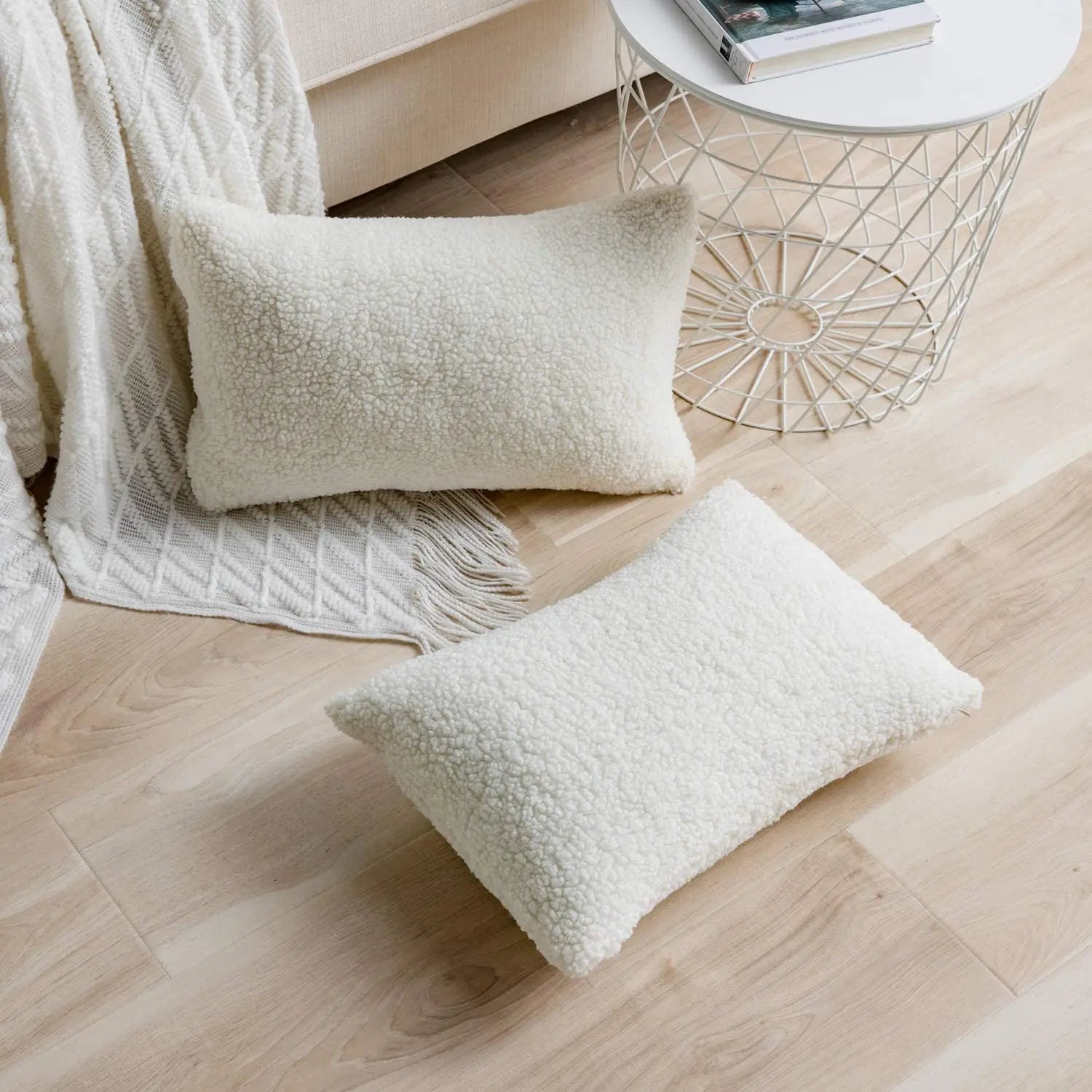 Kriomart - Housse de Coussin Teddy Blanche pour Canapé